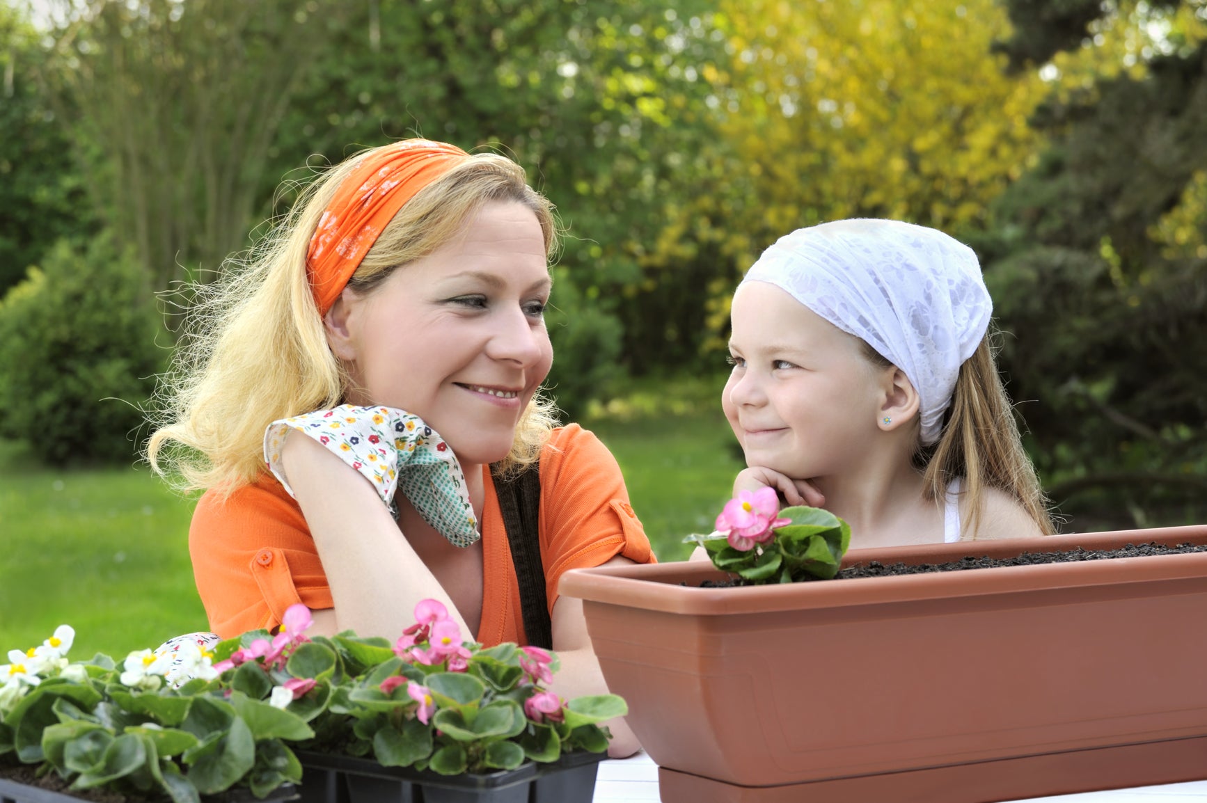 Initier ses enfants aux joies du jardin